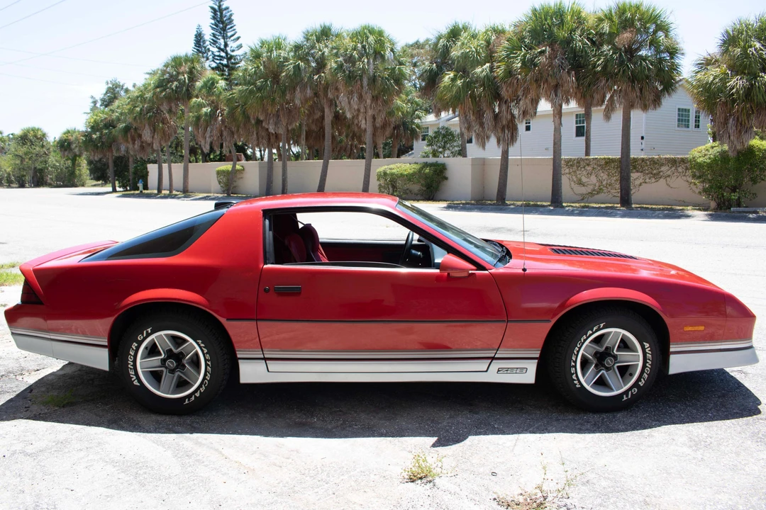 1986 Chevrolet Camaro IROC-Z & Z28 3rd Gen - Image 3 of 31