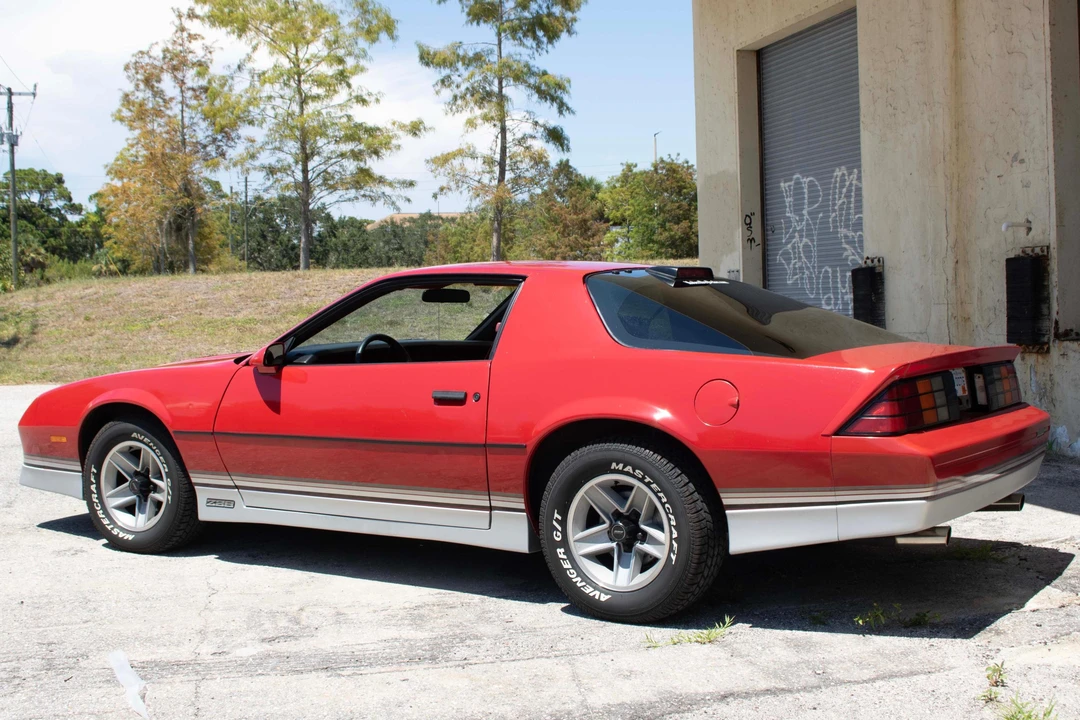1986 Chevrolet Camaro IROC-Z & Z28 3rd Gen - Image 4 of 31