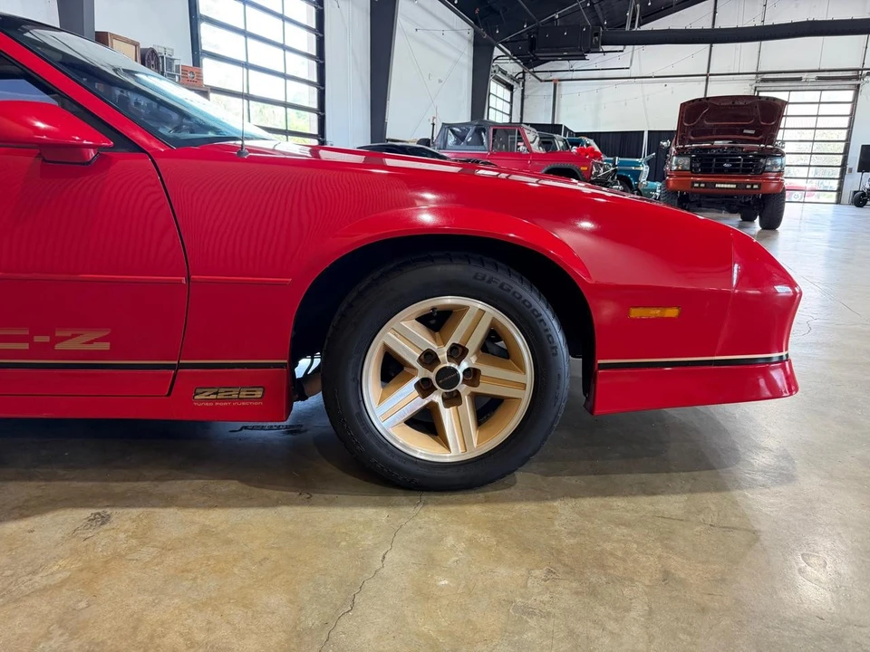 1986 Chevrolet Camaro IROC-Z & Z28 3rd Gen - Image 9 of 31