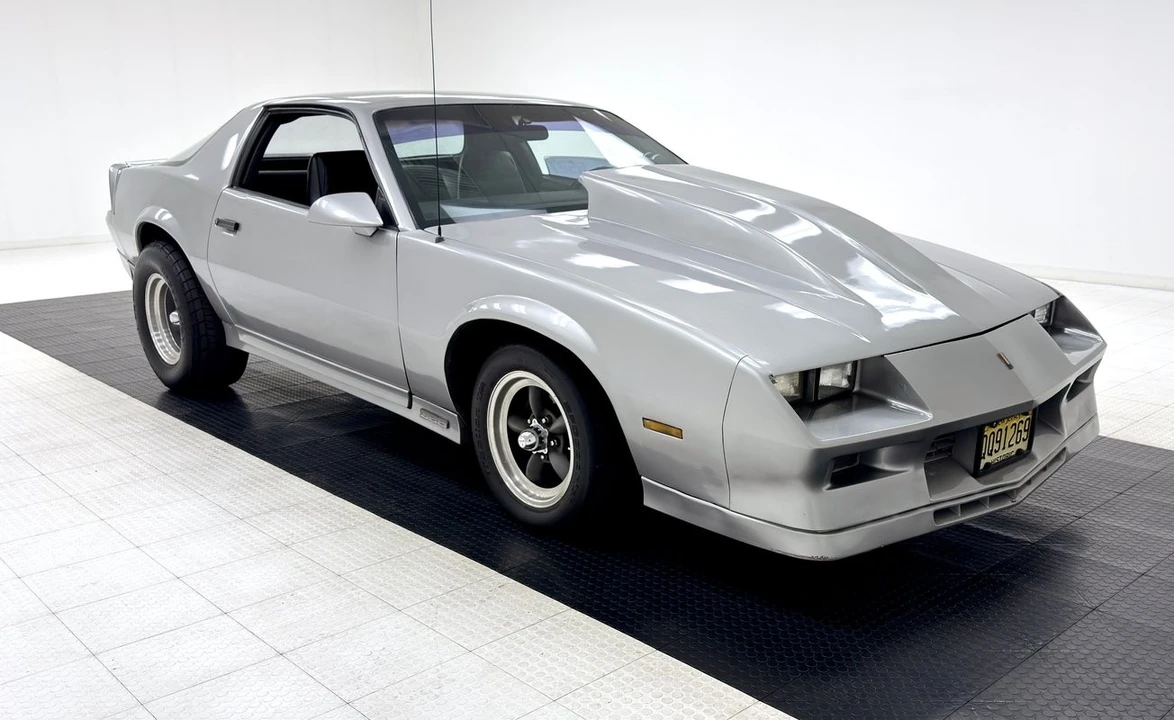 1986 Chevrolet Camaro IROC-Z & Z28 3rd Gen - Image 7 of 31