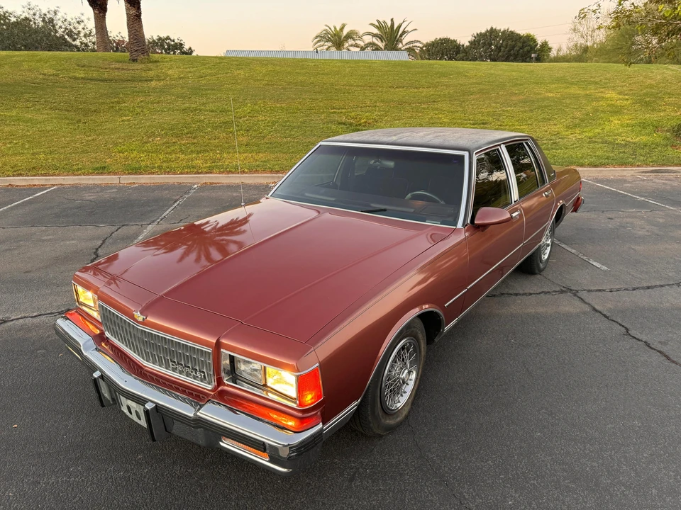 1986 Chevrolet Caprice - Image 8 of 31