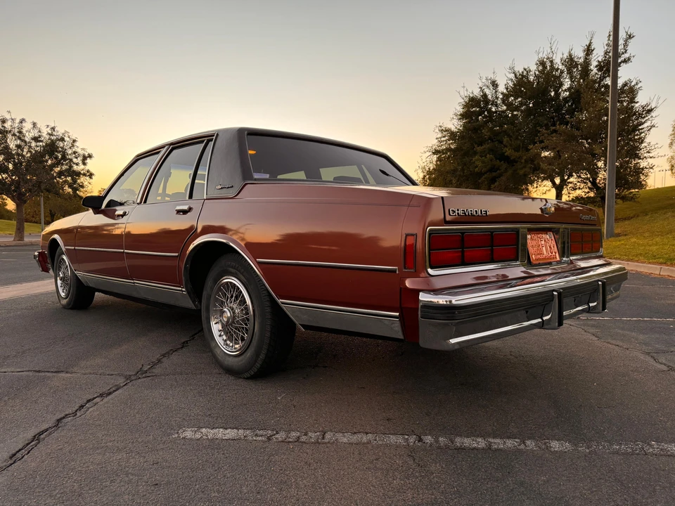 1986 Chevrolet Caprice - Image 10 of 31