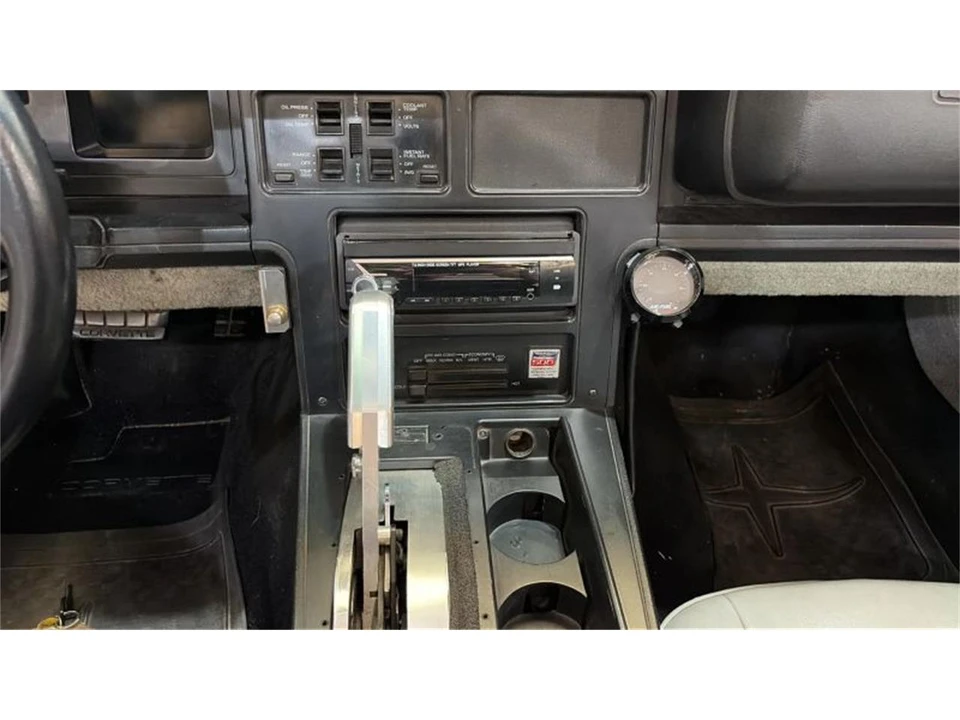 1986 Chevrolet - Image 30 of 31