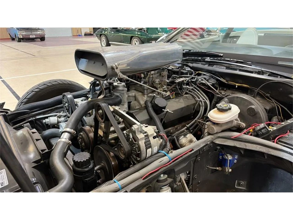 1986 Chevrolet - Image 12 of 31