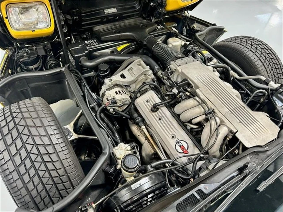 1986 Chevrolet Corvette C4 - Image 30 of 31