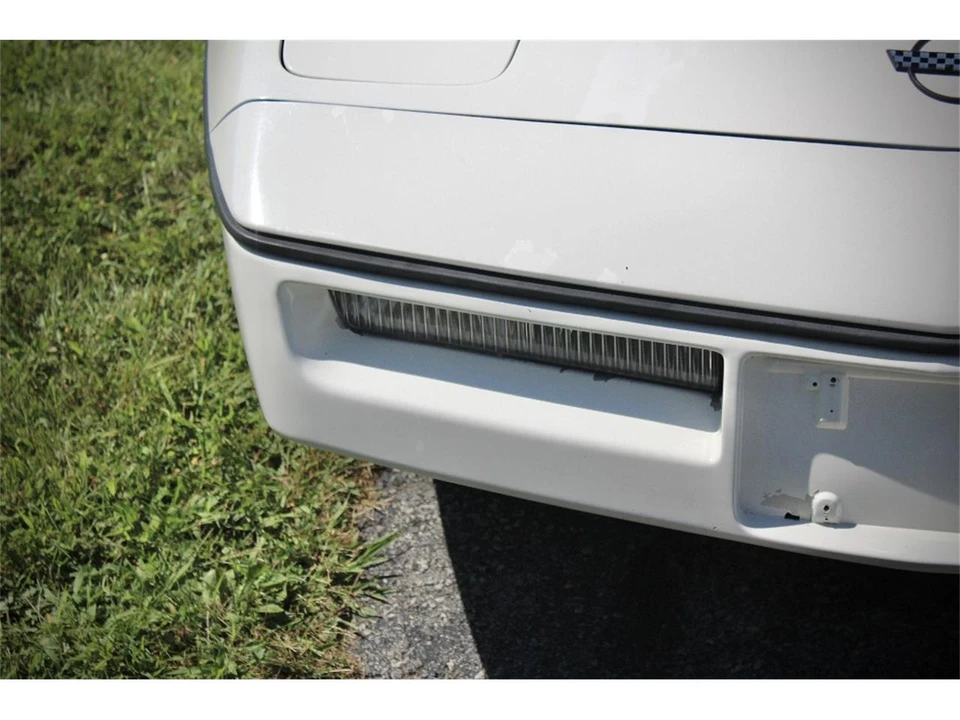 1986 Chevrolet Corvette C4 - Image 16 of 31