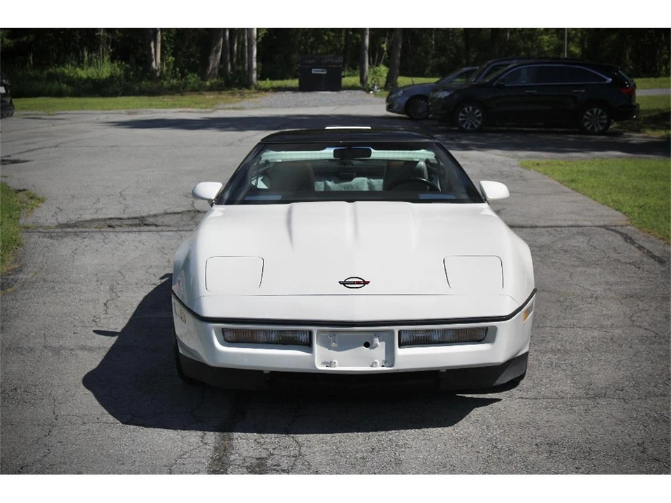 1986 Chevrolet Corvette C4 - Image 2 of 31