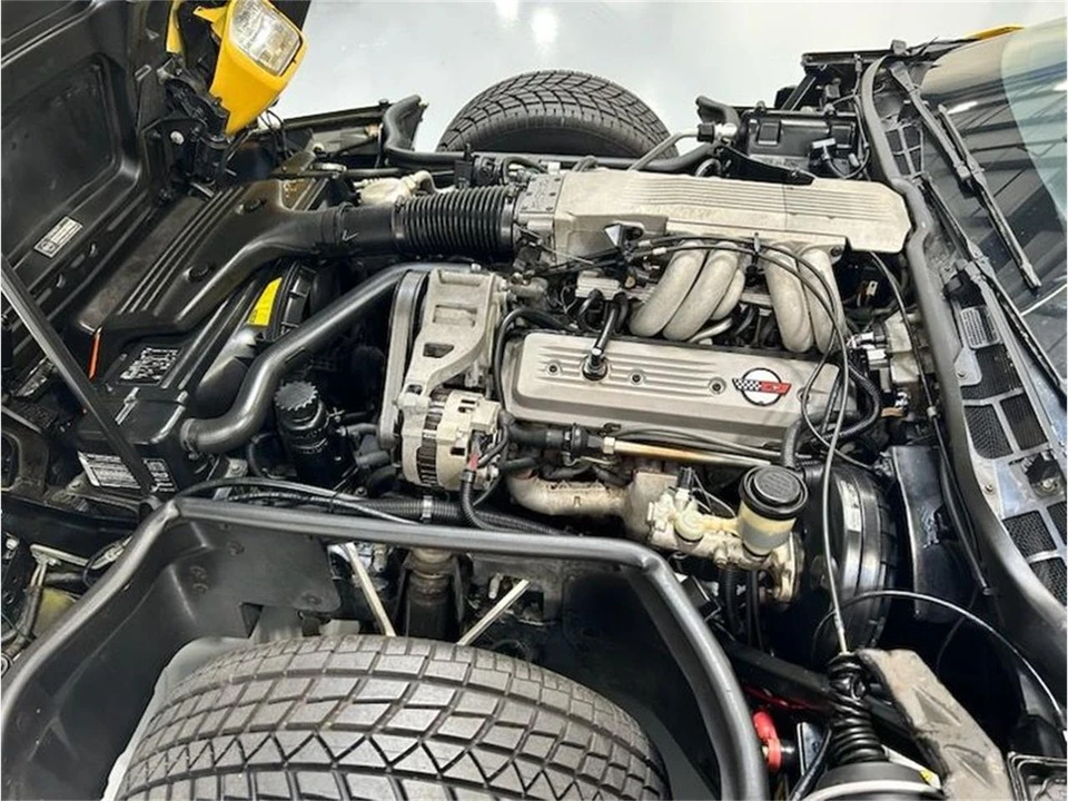 1986 Chevrolet Corvette C4 - Image 29 of 31