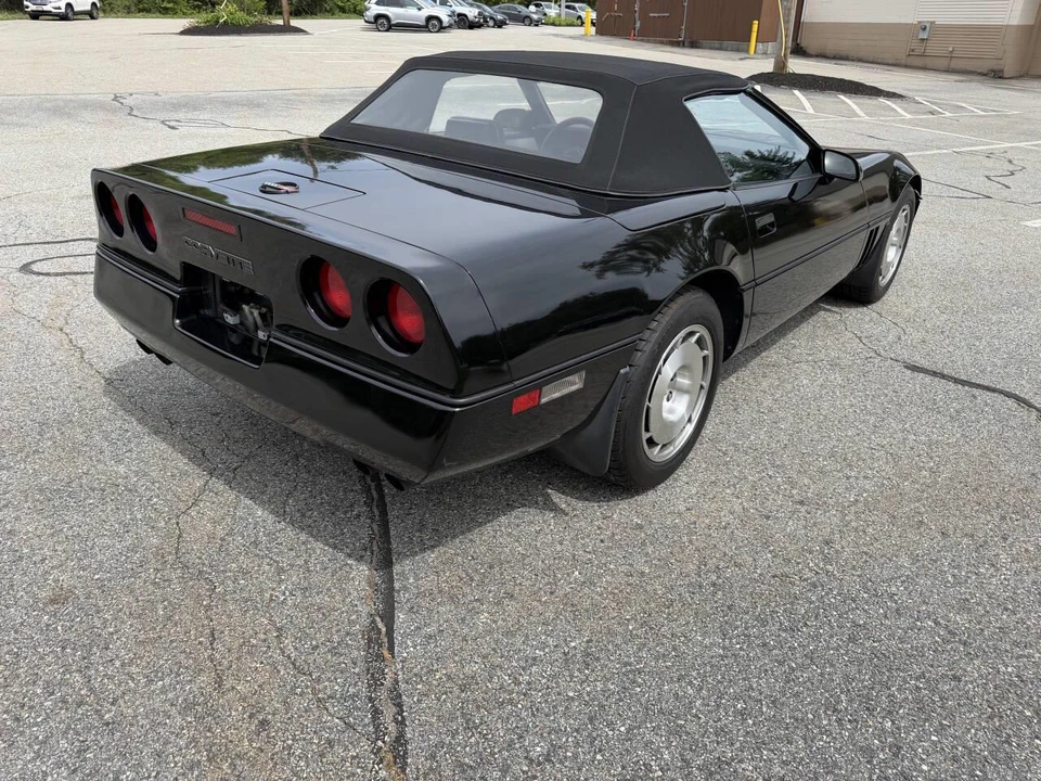 1986 Chevrolet Corvette C4 - Image 25 of 31