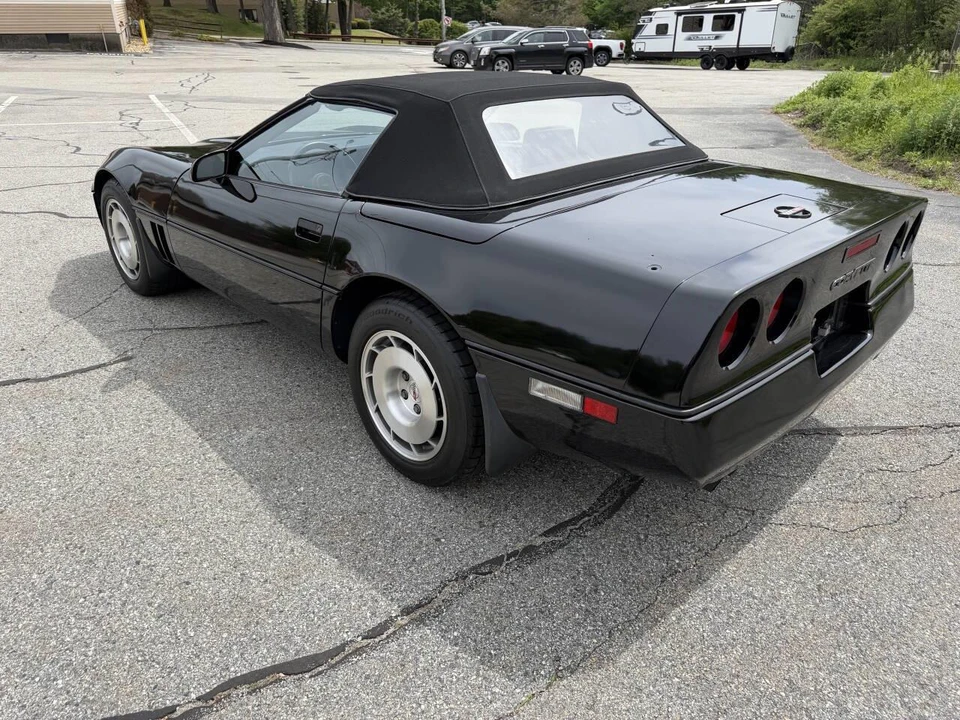 1986 Chevrolet Corvette C4 - Image 27 of 31