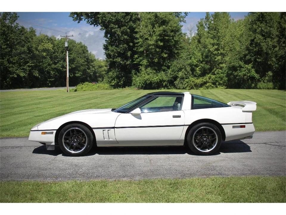 1986 Chevrolet Corvette C4 - Image 11 of 31