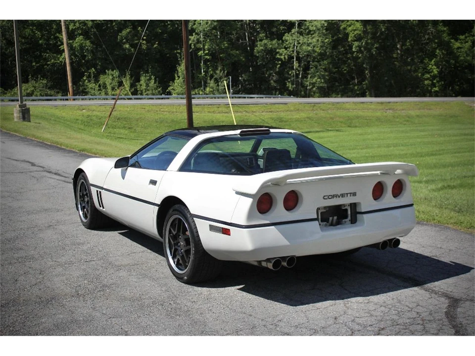 1986 Chevrolet Corvette C4 - Image 10 of 31