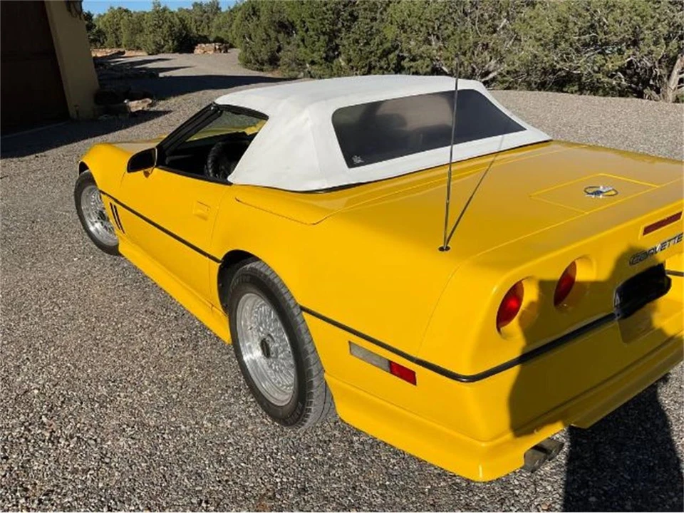 1986 Chevrolet Corvette C4 - Image 2 of 10