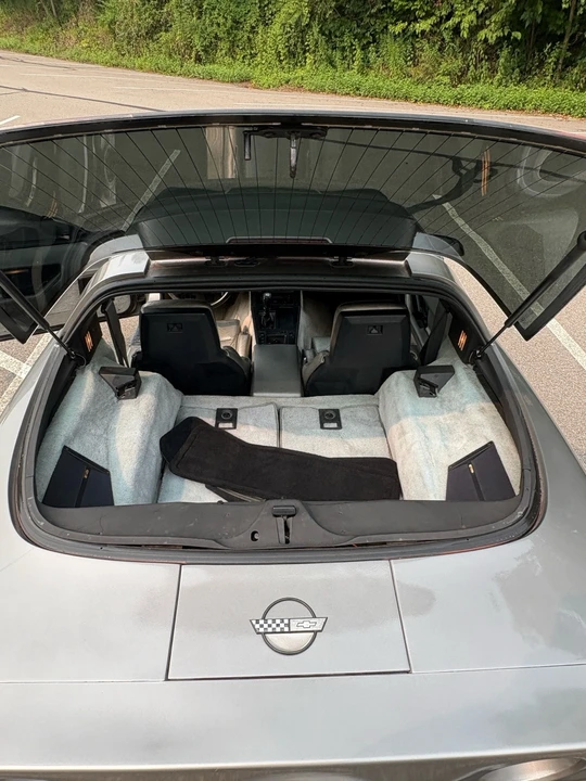 1986 Chevrolet Corvette C4 - Image 15 of 16
