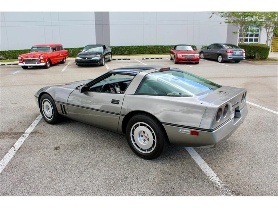 1986 Chevrolet Corvette C4 - Image 25 of 31