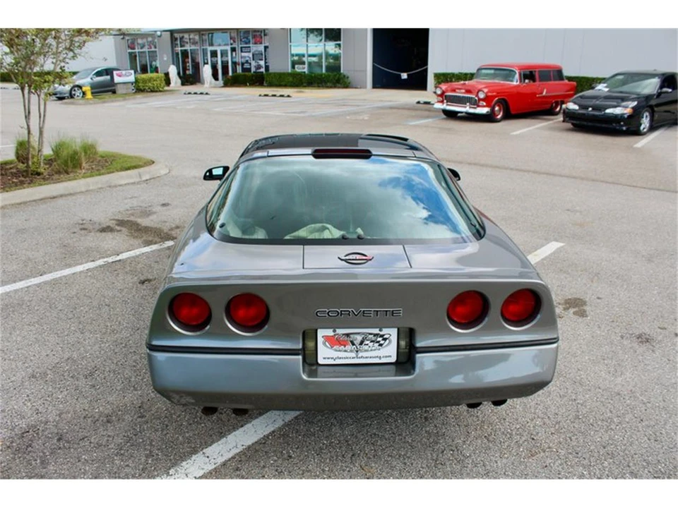 1986 Chevrolet Corvette C4 - Image 26 of 31