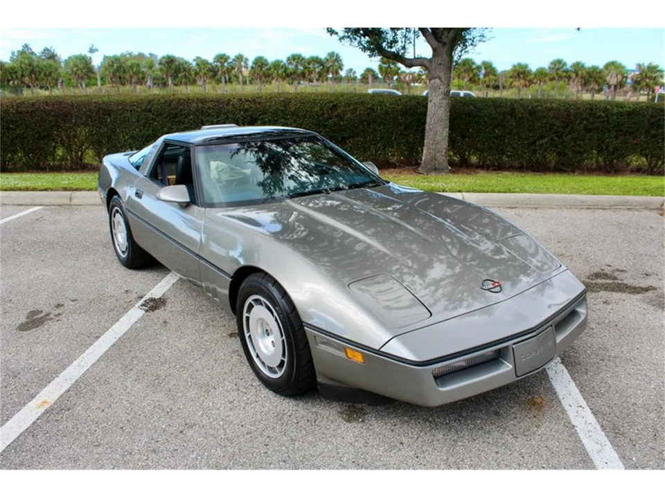 1986 Chevrolet Corvette C4 - Image 20 of 31