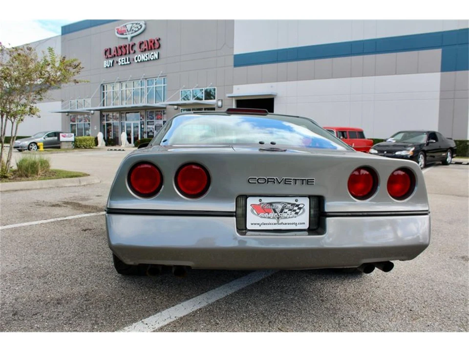 1986 Chevrolet Corvette C4 - Image 11 of 31