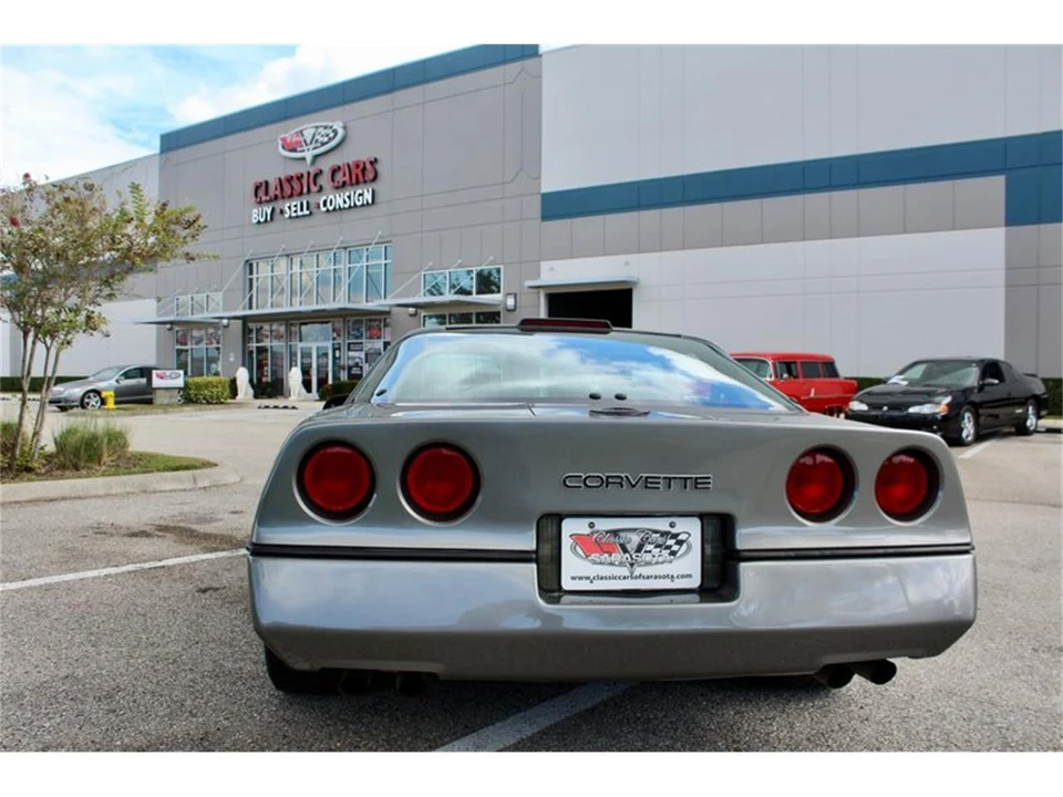 1986 Chevrolet Corvette C4 - Image 12 of 31