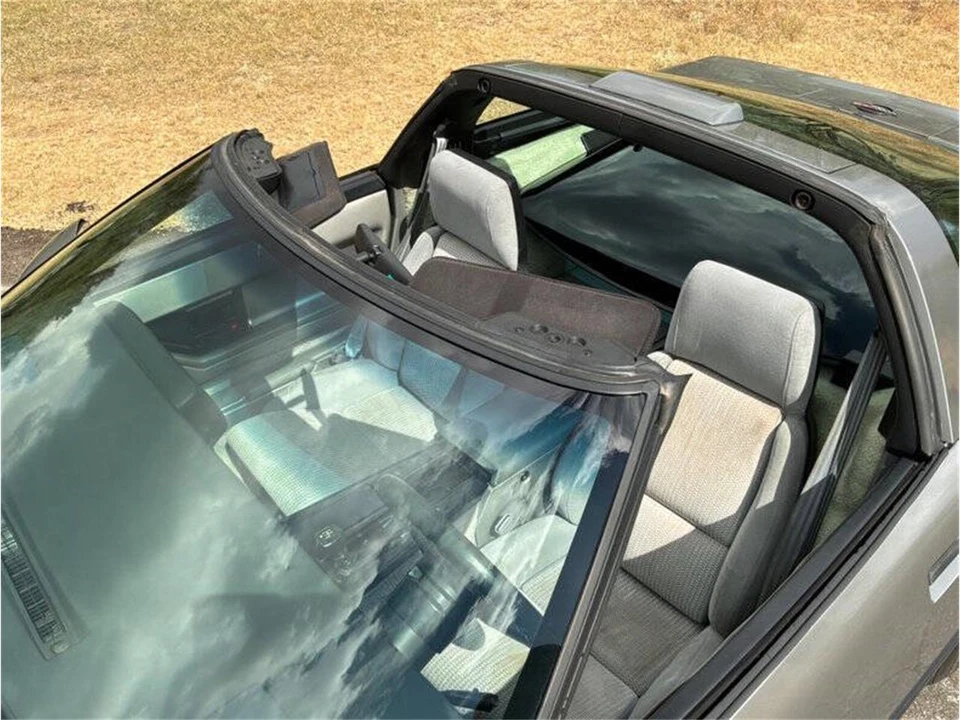 1986 Chevrolet Corvette C4 - Image 16 of 31