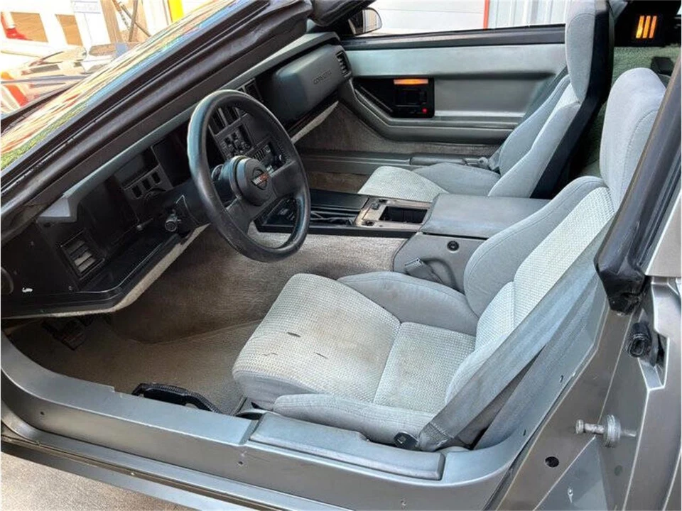 1986 Chevrolet Corvette C4 - Image 2 of 31