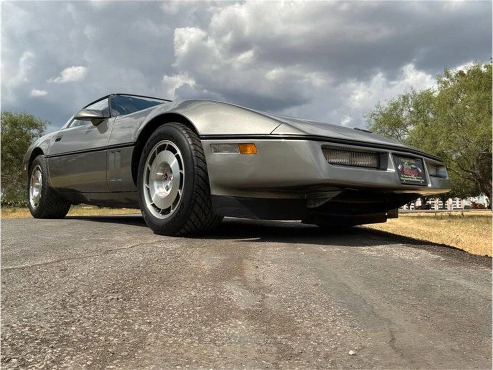 1986 Chevrolet Corvette C4 - Image 7 of 31