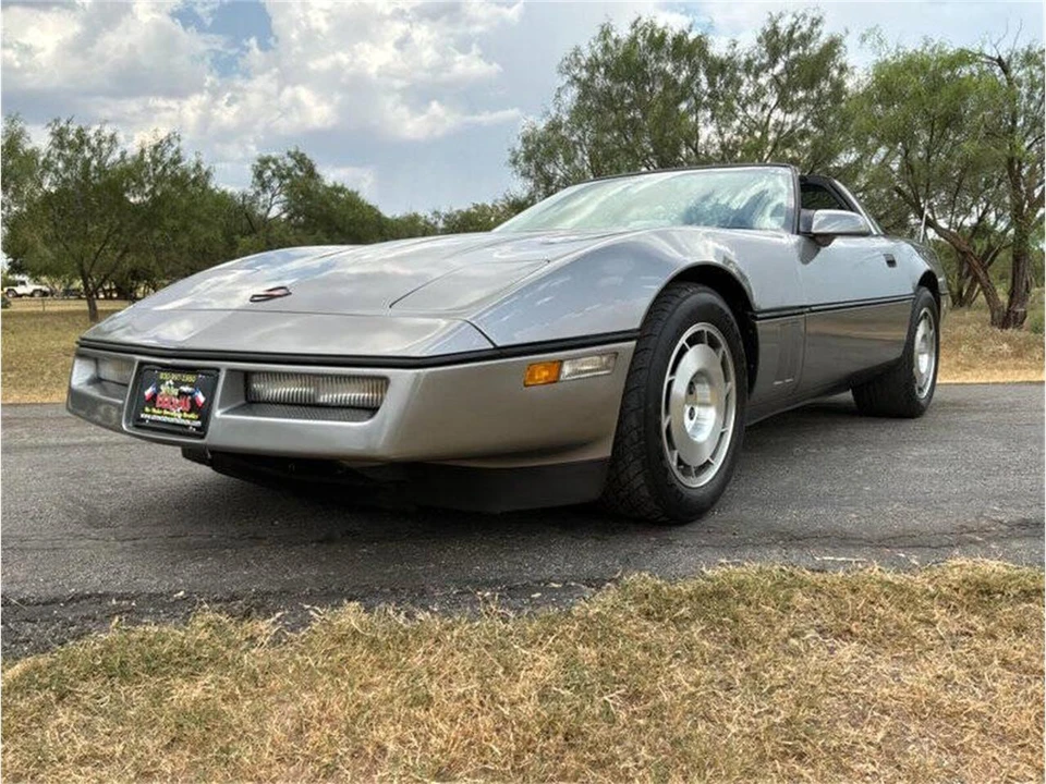 1986 Chevrolet Corvette C4 - Image 13 of 31