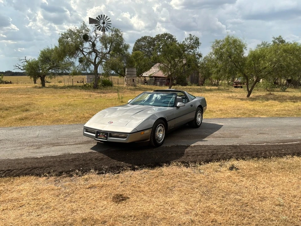 1986 Chevrolet Corvette C4 - Image 11 of 31