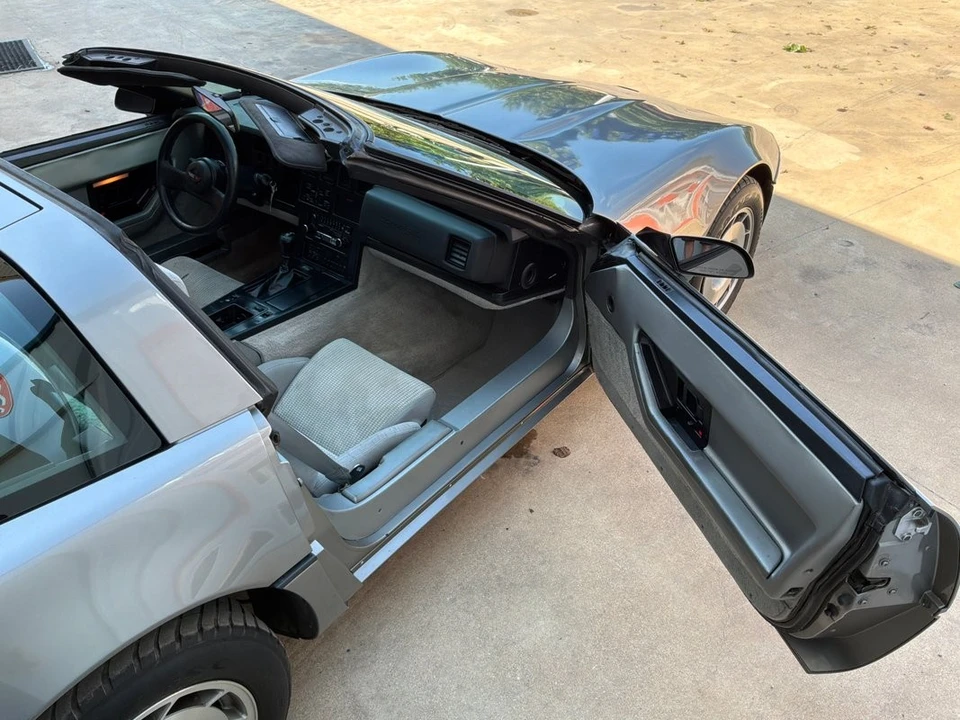 1986 Chevrolet Corvette C4 - Image 26 of 31