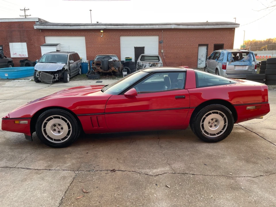 1986 Chevrolet Corvette C4 - Image 2 of 21