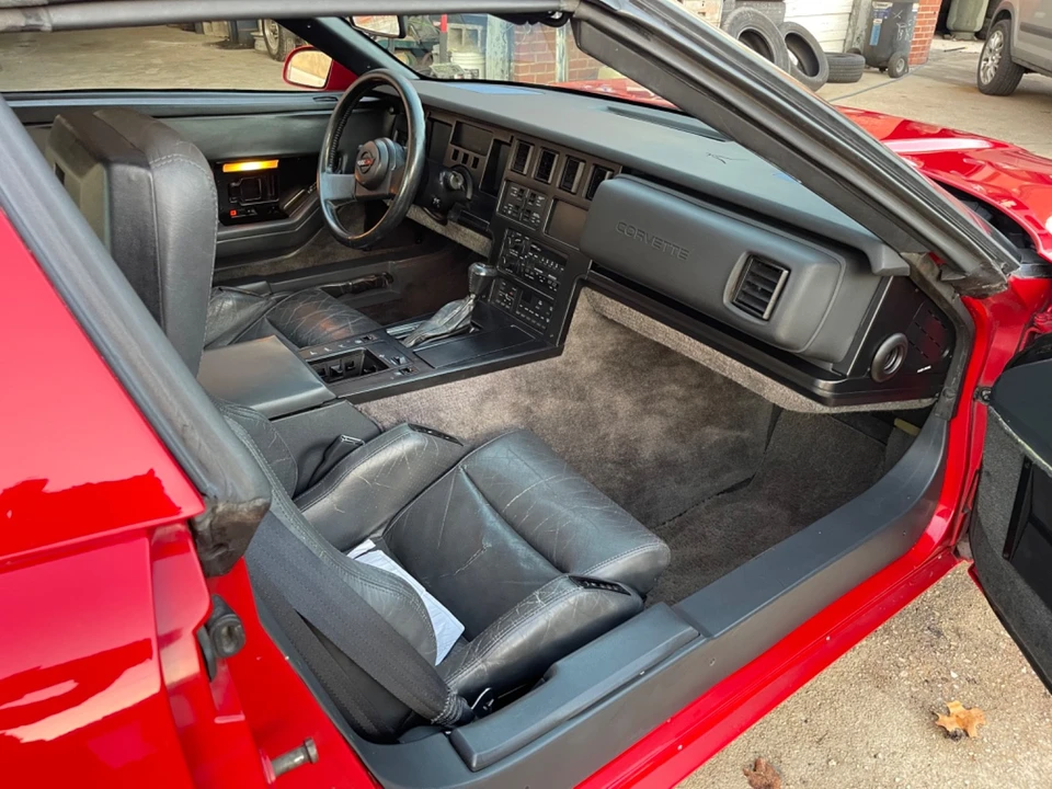 1986 Chevrolet Corvette C4 - Image 15 of 21