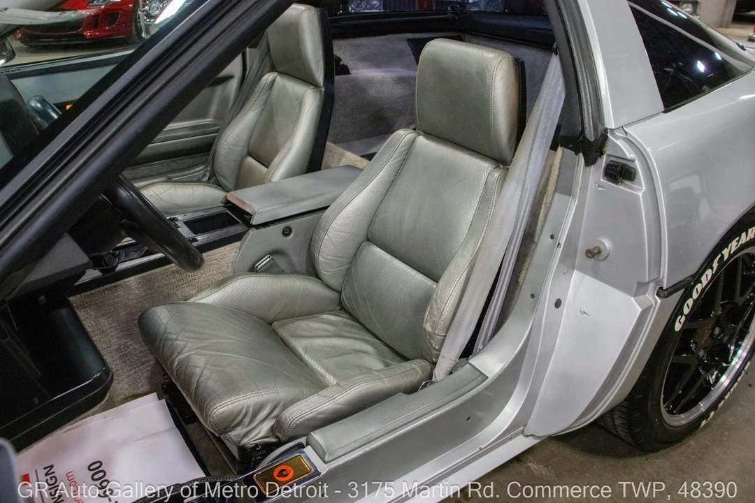 1986 Chevrolet Corvette C4 - Image 26 of 31