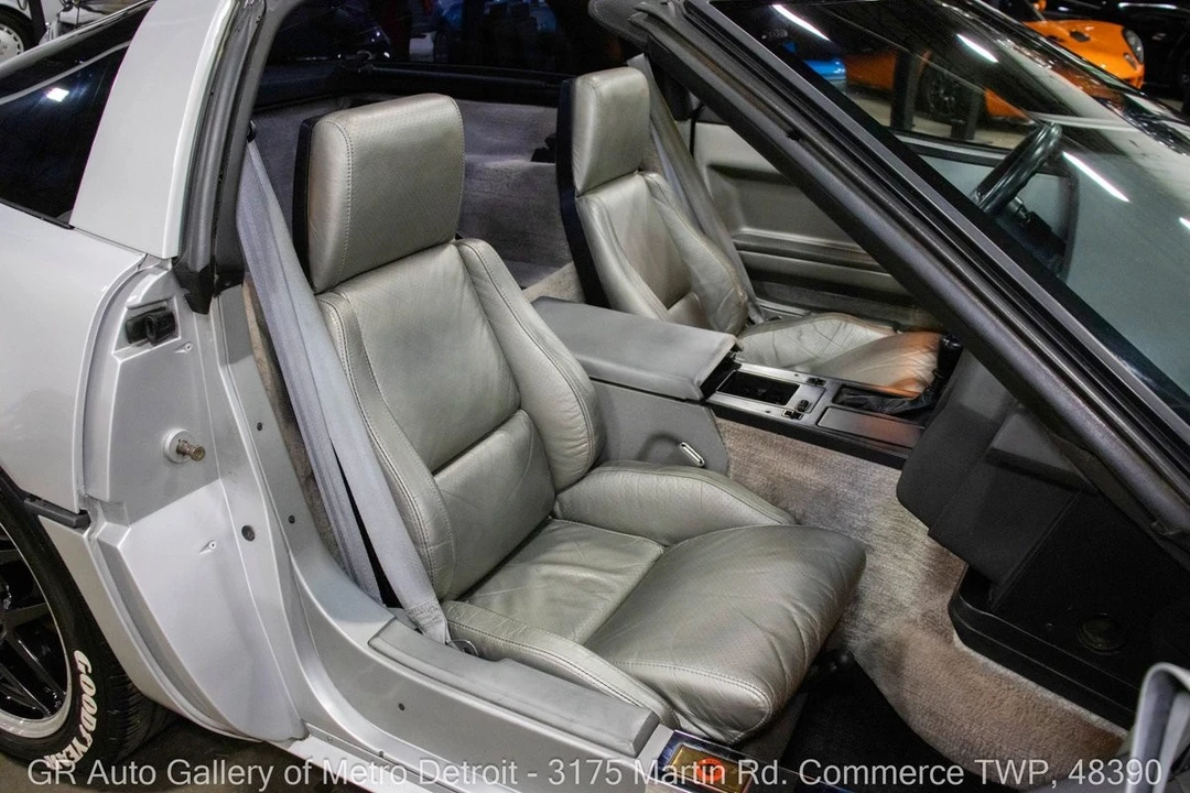 1986 Chevrolet Corvette C4 - Image 19 of 21