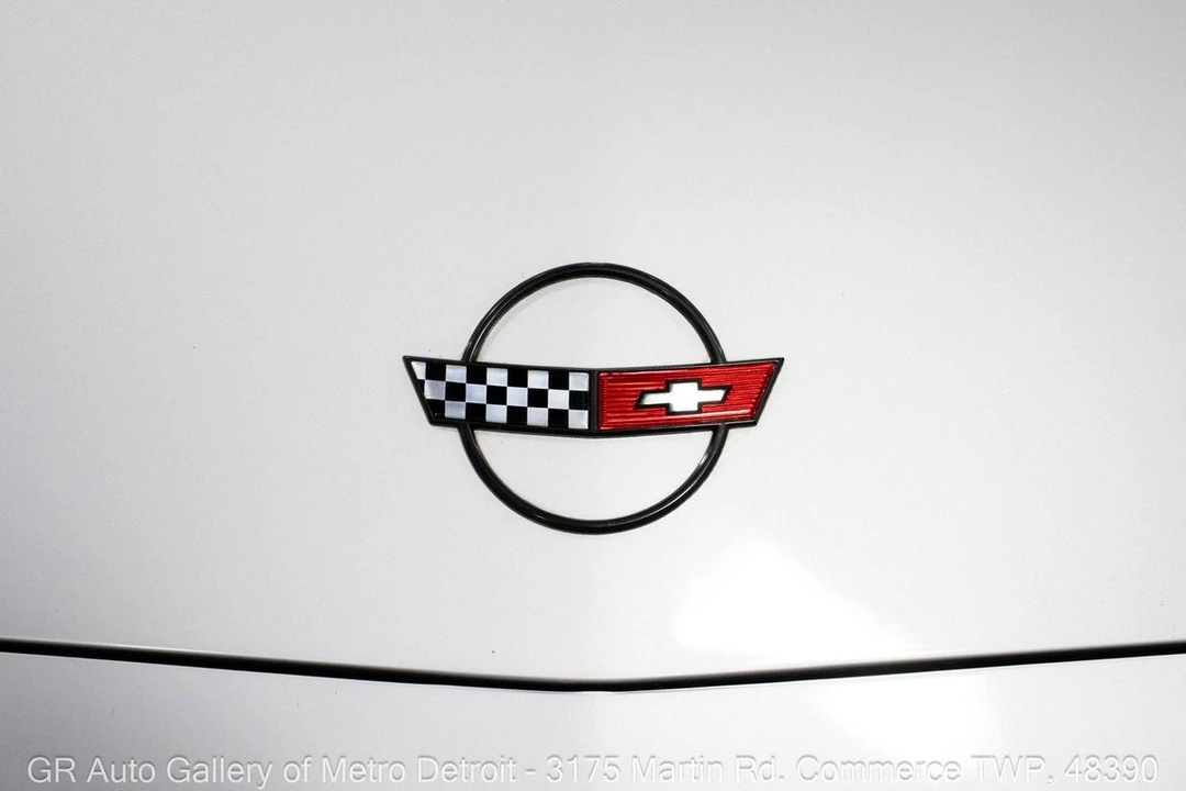 1986 Chevrolet Corvette C4 - Image 28 of 31