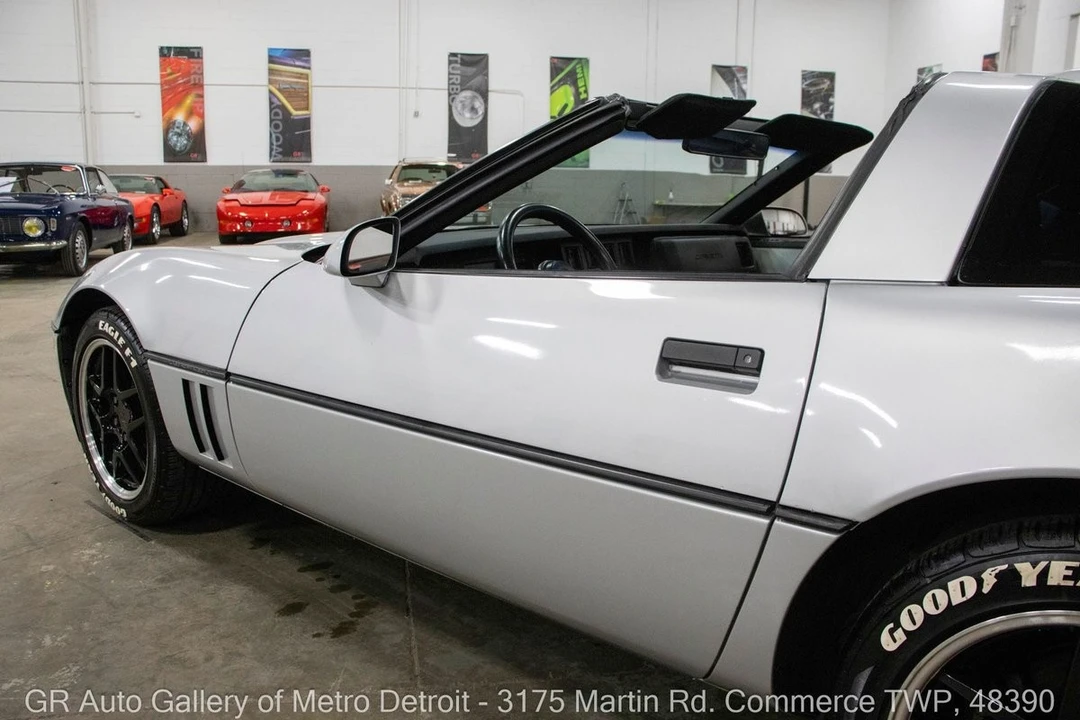 1986 Chevrolet Corvette C4 - Image 23 of 31