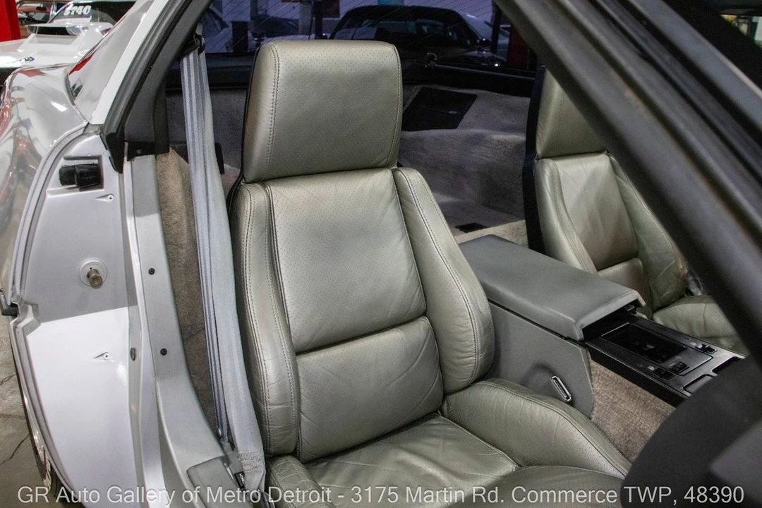 1986 Chevrolet Corvette C4 - Image 20 of 21