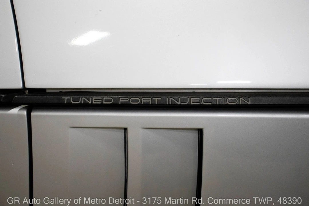 1986 Chevrolet Corvette C4 - Image 30 of 31
