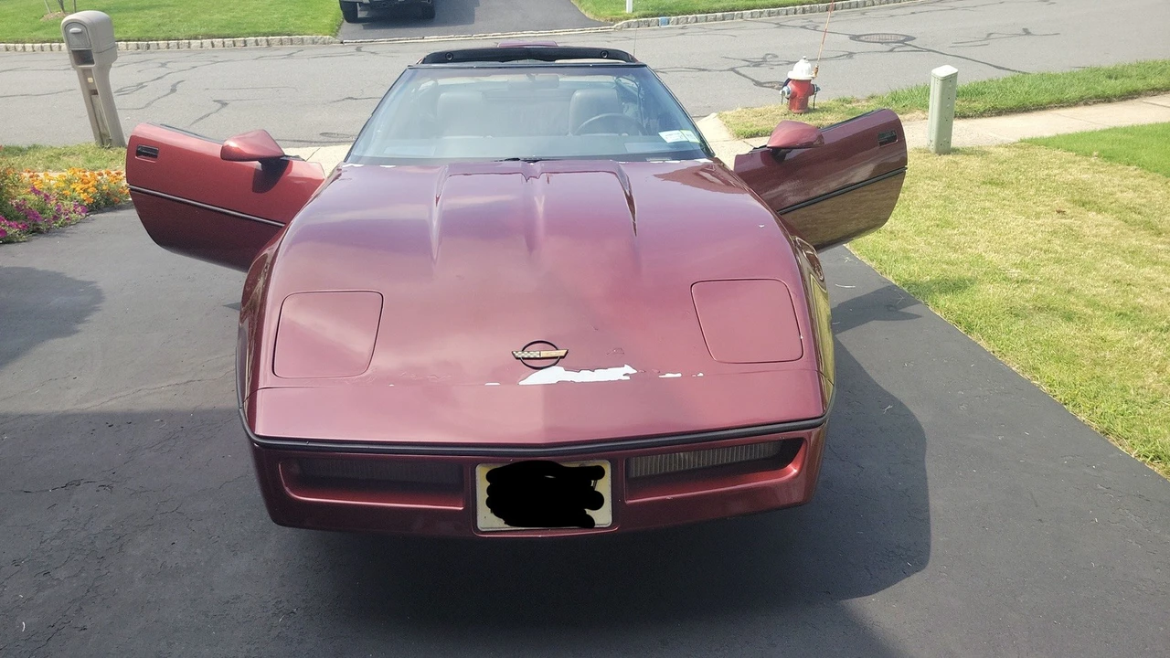 1986 Chevrolet Corvette C4 - Image 2 of 15
