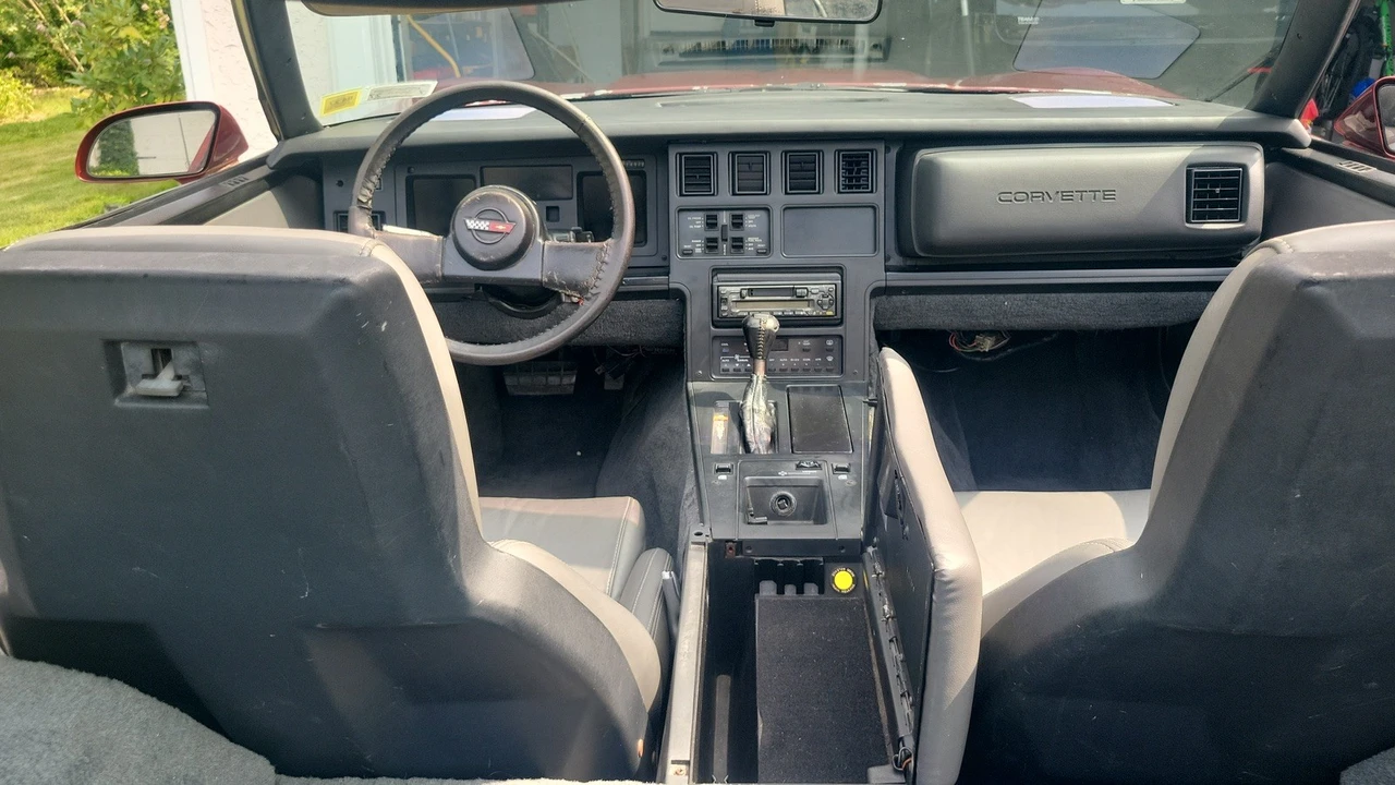 1986 Chevrolet Corvette C4 - Image 12 of 15