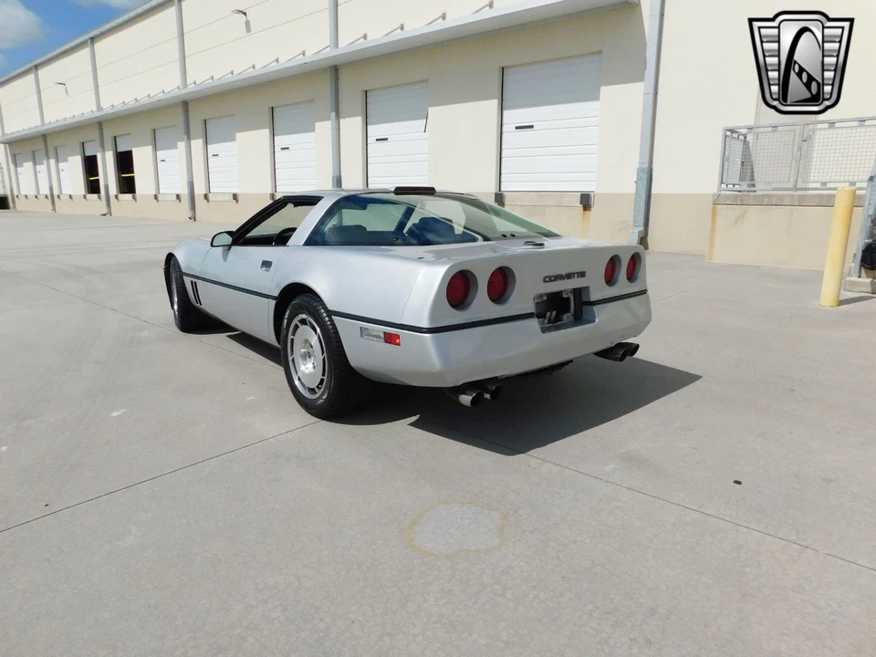 1986 Chevrolet Corvette C4 - Image 9 of 12