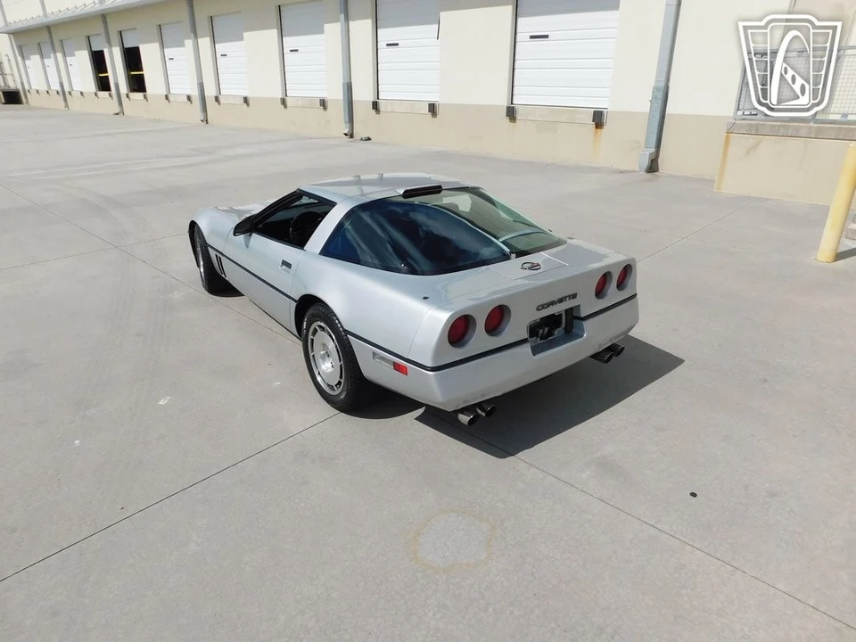 1986 Chevrolet Corvette C4 - Image 19 of 21