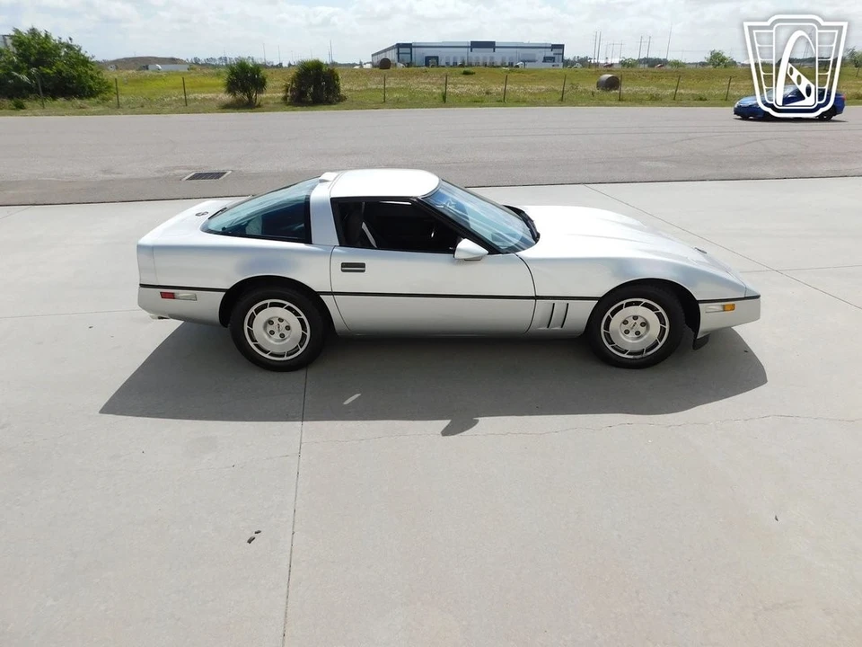1986 Chevrolet Corvette C4 - Image 14 of 21