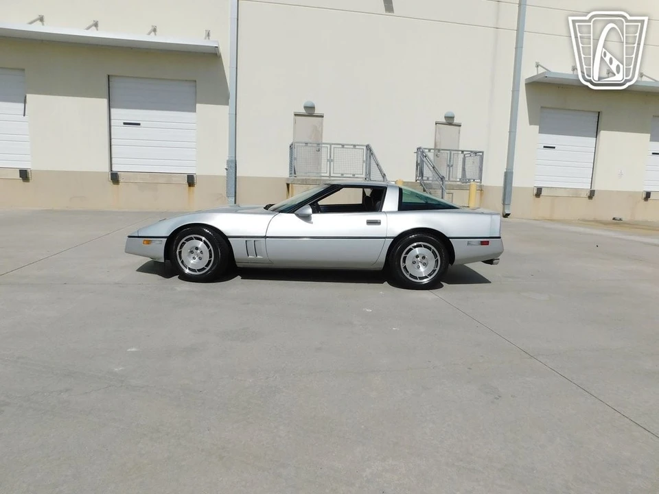 1986 Chevrolet Corvette C4 - Image 7 of 21
