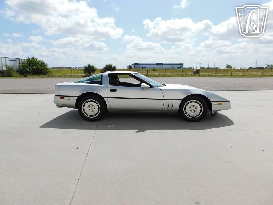 1986 Chevrolet Corvette C4 - Image 4 of 21