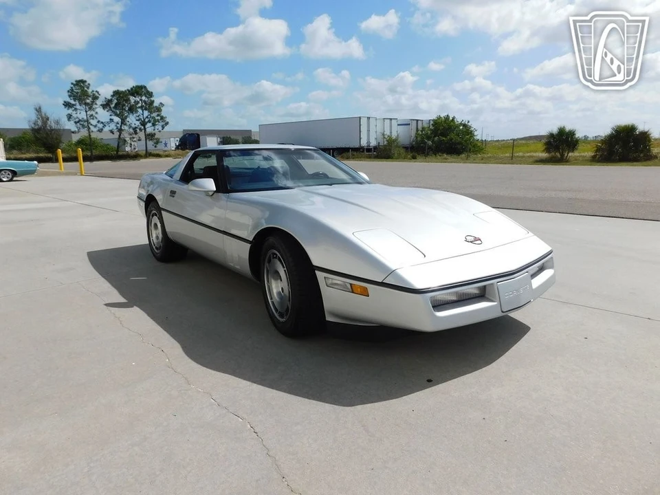 1986 Chevrolet Corvette C4 - Image 10 of 21