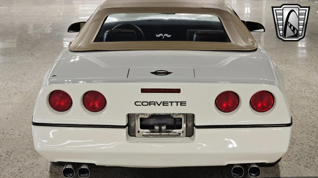1986 Chevrolet Corvette C4 - Image 15 of 21