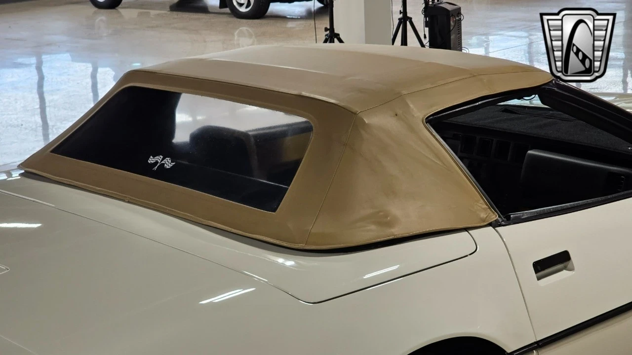 1986 Chevrolet Corvette C4 - Image 17 of 21