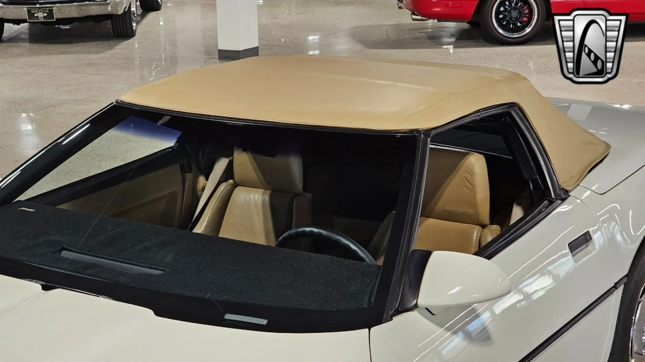 1986 Chevrolet Corvette C4 - Image 12 of 21