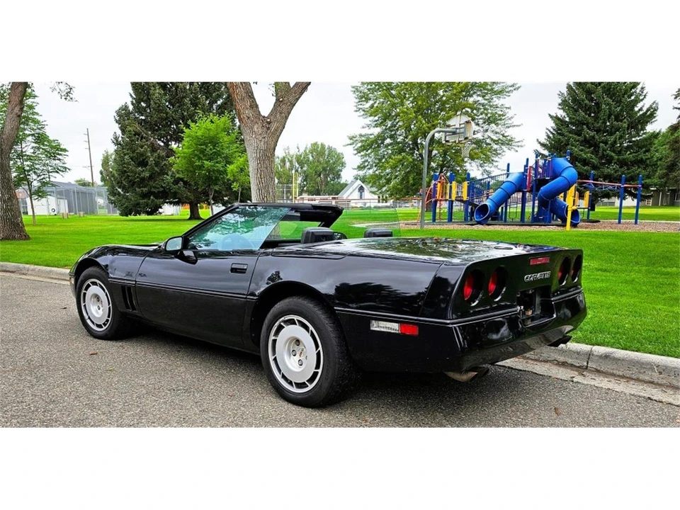 1986 Chevrolet Corvette C4 - Image 3 of 31