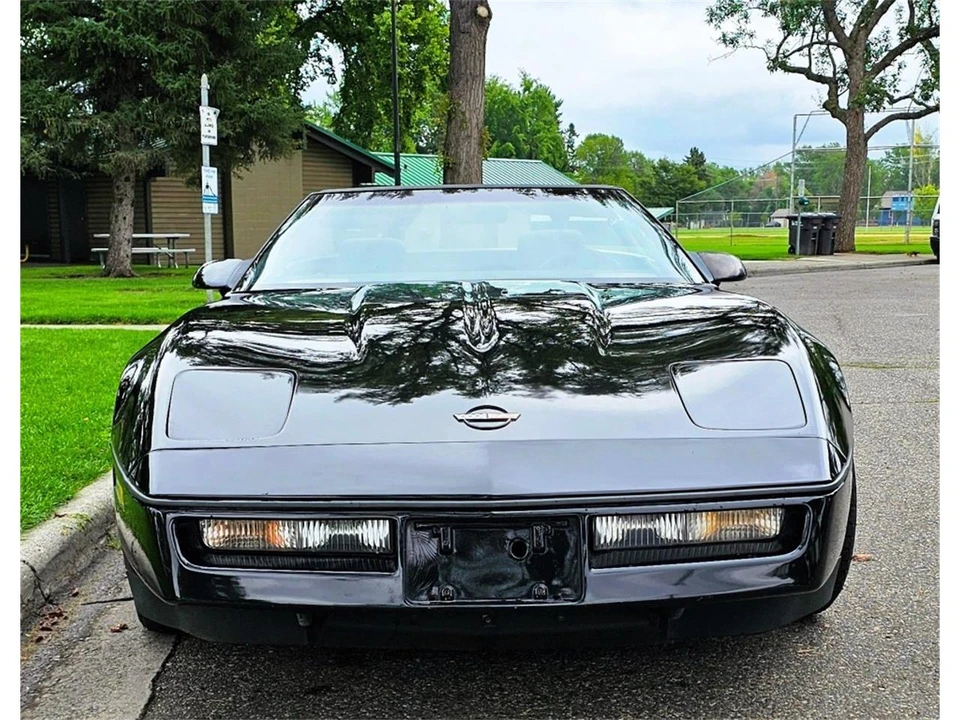 1986 Chevrolet Corvette C4 - Image 8 of 31
